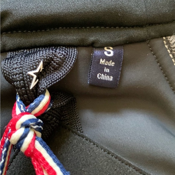 NWT Perfect moment Allos hooded striped ski suit in jet black/red/snow white - Picture 7 of 13